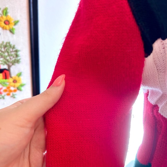 Late 60s / Early 70s Mod Ribbed Knit Turtleneck Sweater - Picture 4 of 7